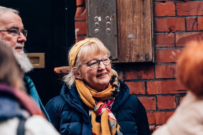 Dublin Storytelling Pub Tour - 3 stops, drinks & local snacks - The heart of the night: three Dublin pubs and one story thread