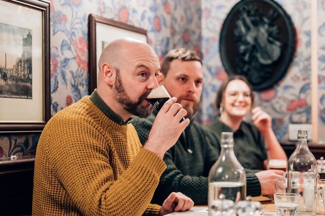 Dublin Storytelling Pub Tour - 3 stops, drinks & local snacks - How the guide turns a tour into a conversation