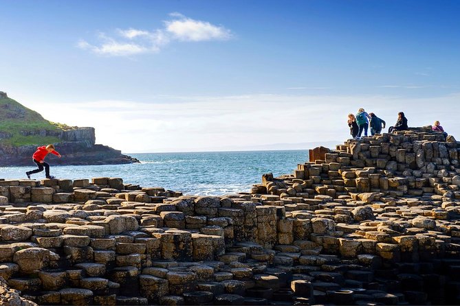Dublin to Belfast Titanic, Dunluce Castle & Giant's Causeway Tour - A single-day Northern Ireland sprint from Dublin