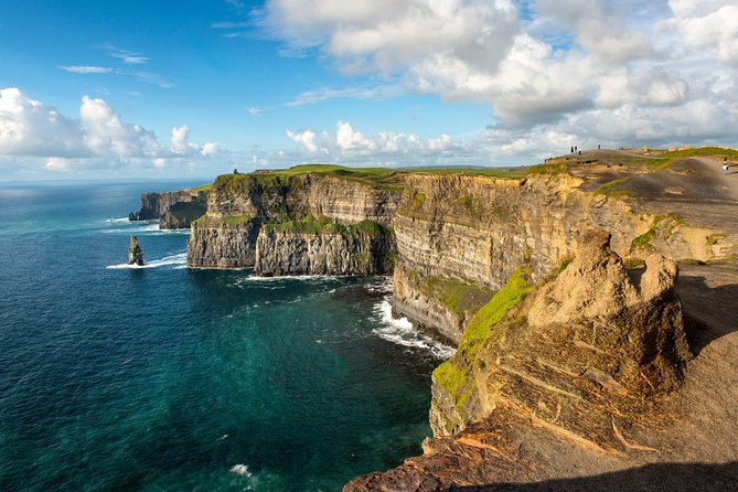 Dublin to Bunratty Castle, Cliffs of Moher, Burren Galway by Rail - Dublin Heuston at 7:00am: how the rail-and-coach setup really feels