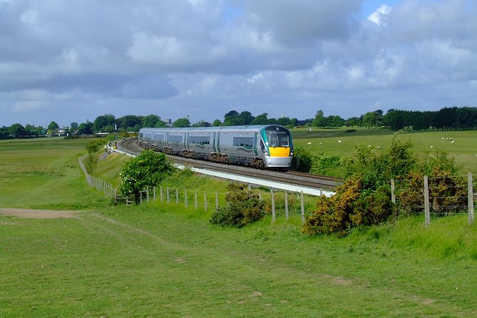 Dublin to Bunratty Castle, Cliffs of Moher, Burren Galway by Rail - Bunratty Castle (completed 1425) and Folk Park: why this stop is more than scenery