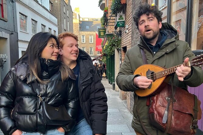 Dublin Traditional Irish Music Walking Tour with Live Performance - Grattan Bridge and the River Liffey: picture-perfect, and still story-driven
