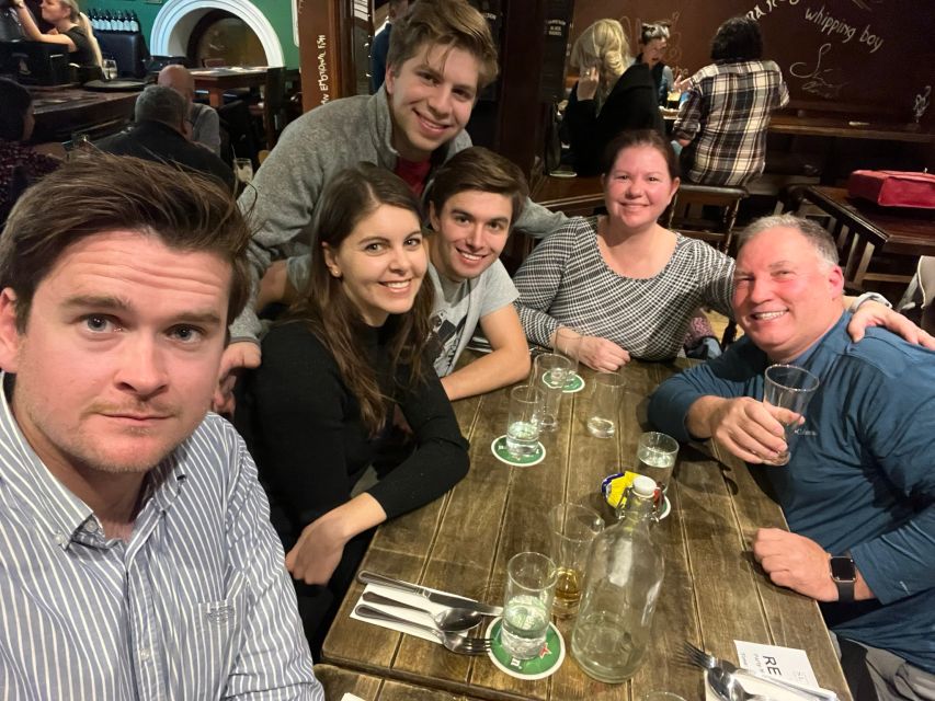 Dublin: Traditional Pub Walking Tour - Four Stops, One Easy Night Out