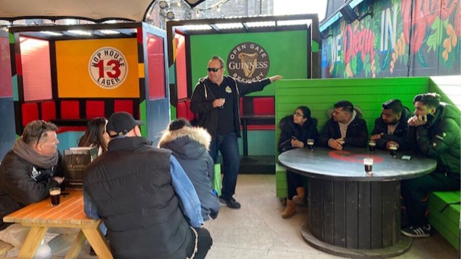 Dublin: Traditional Pubs Walking Tour with Local Guide - Quick hits before you go