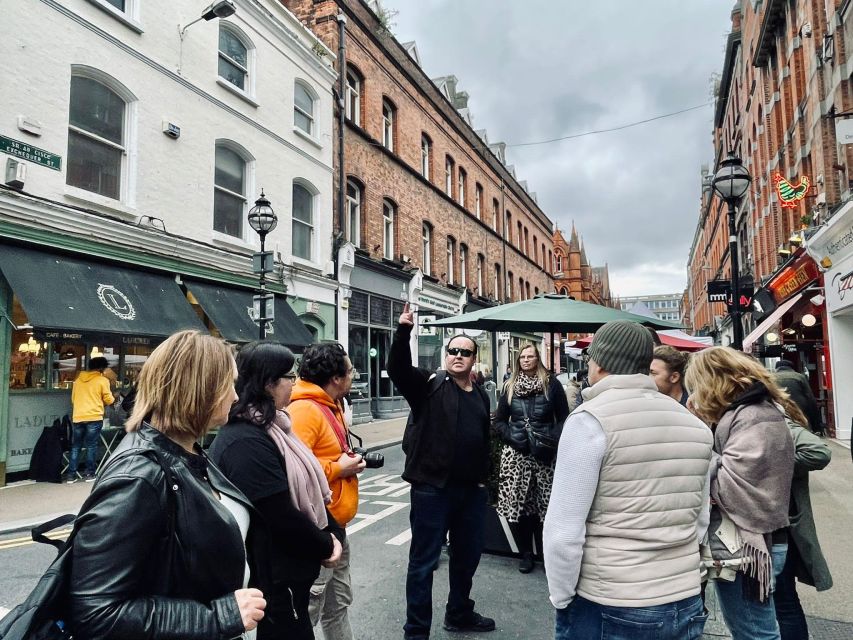 Dublin: Traditional Pubs Walking Tour with Local Guide - How the guide turns pub hopping into Irish culture