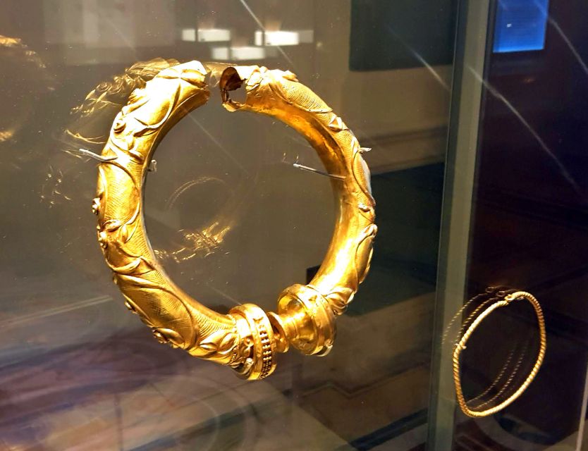 Dublin: Treasures of Ireland Museums Private Tour - Key things to know before you go