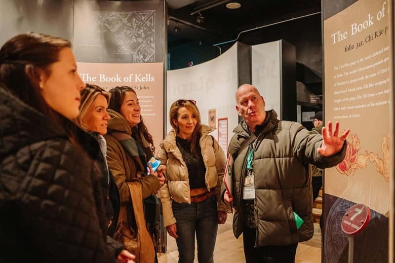 Dublin: Trinity College, Castle, Guinness and Whiskey Tour - Trinity College and the Book of Kells: the best kind of early access