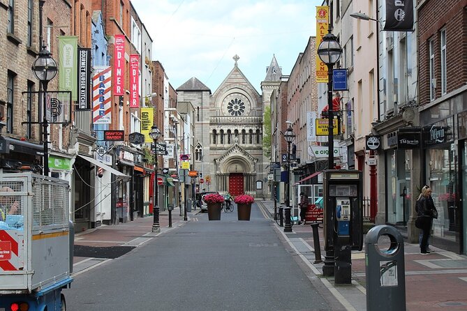 Dublin Walking Tour: Explore Top Sights & Hidden Gems - Dublin Castle: Where the Walk Turns From Stories to Power