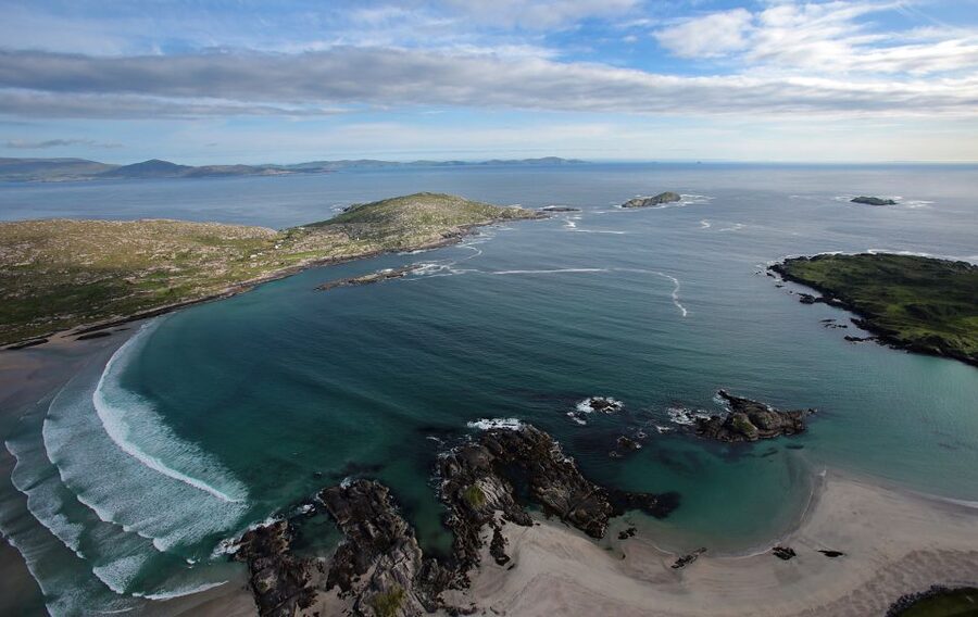 From Dublin: 4-Day Southern and Western Coast Tour - Bunratty, Cliffs of Moher, and Galway Bay: finishing with scale