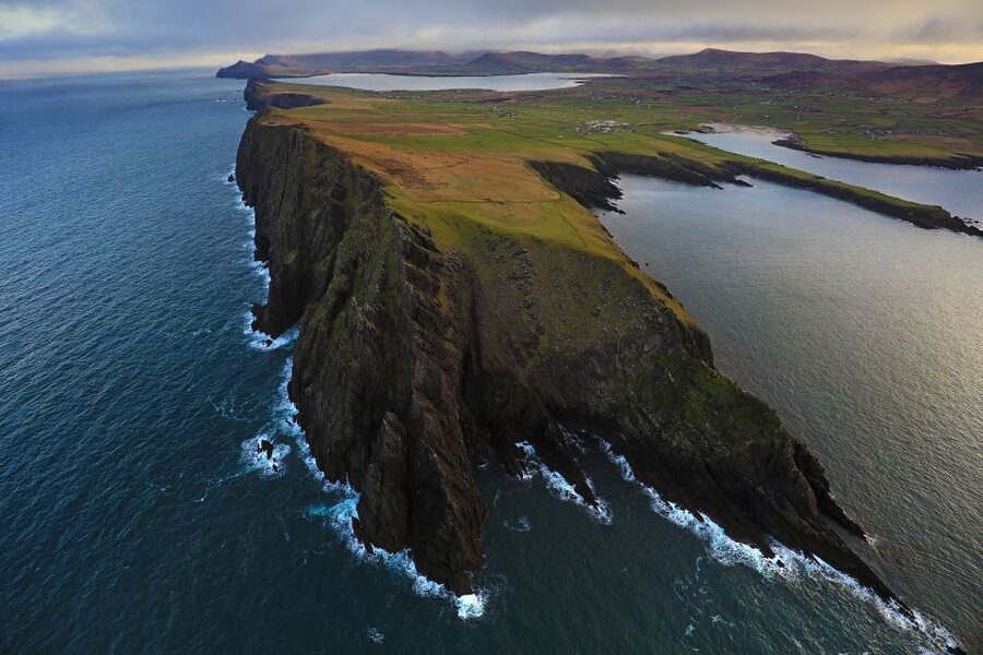 From Dublin: 4-Day Southern and Western Coast Tour - Timing, group size, and what to do when things feel confusing