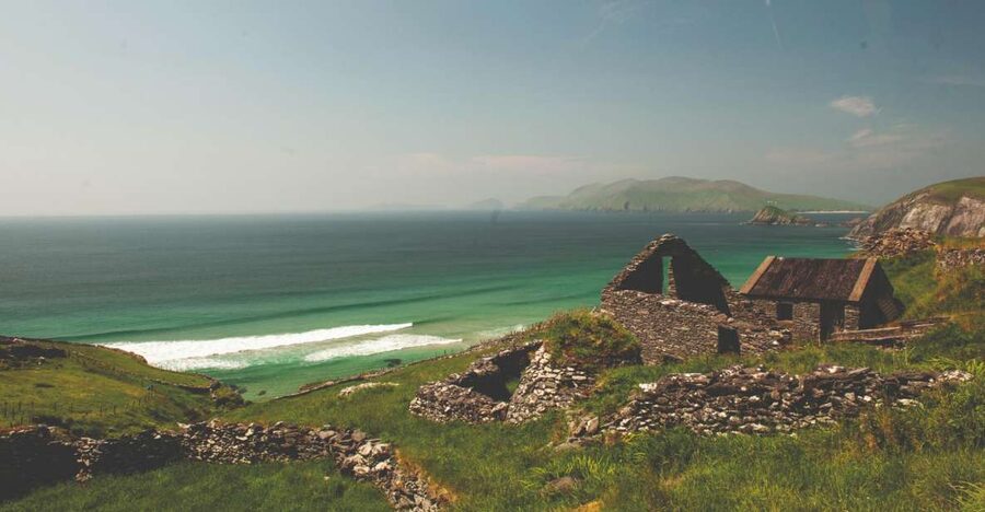 From Dublin: 5-Day Tour to the Southwest with Accommodation - Clonmacnoise: Early Christian Ireland in an Easy-to-Feel Setting