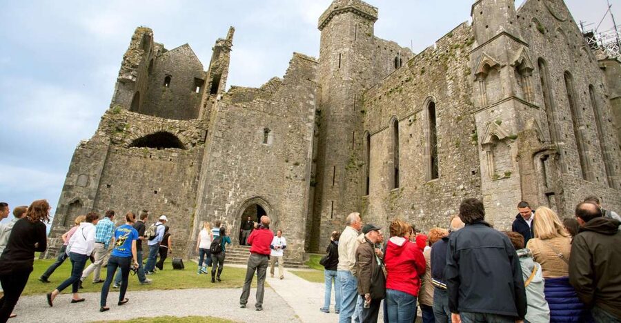 From Dublin: Blarney, Rock of Cashel and Cahir Castles Tour - Key things to know before you go