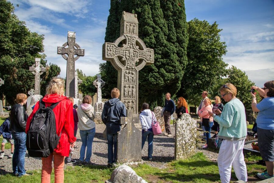 From Dublin: Celtic Boyne Valley and Ancient Sites Tour - What to pack (so the day doesn’t bother you)