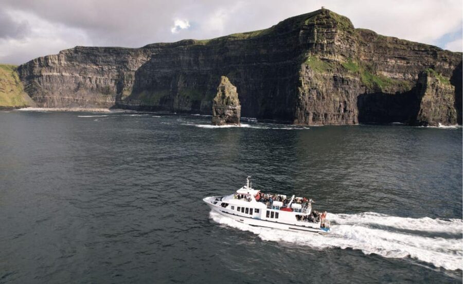 From Dublin: Cliffs of Moher, Boat Tour & Aillwee Cave - Doolin Lunch Stop: The 50-Minute Window You Should Use Well