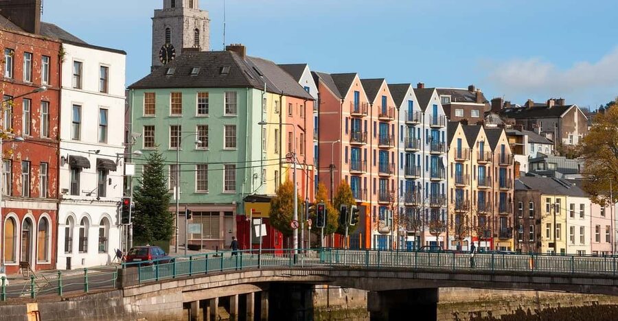From Dublin:Cork,Cahir Castle,Rock of Cashel Tour in Spanish - Price and value: is $112 worth it?