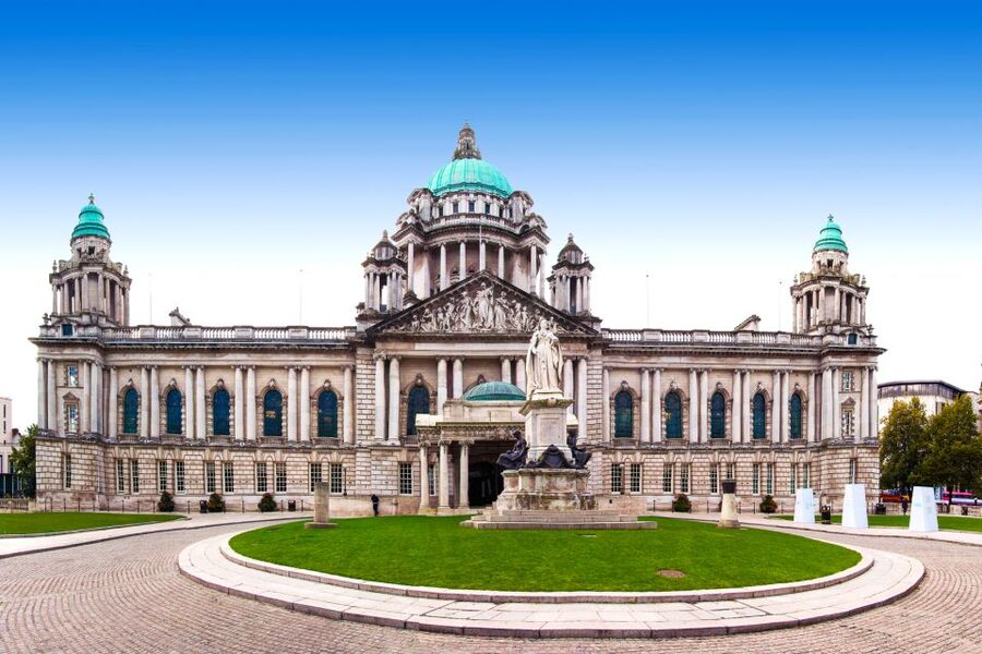 From Dublin: Giant's Causeway & Belfast Titanic with Ticket - The bus ride: comfort, toilet breaks, and why the guide matters
