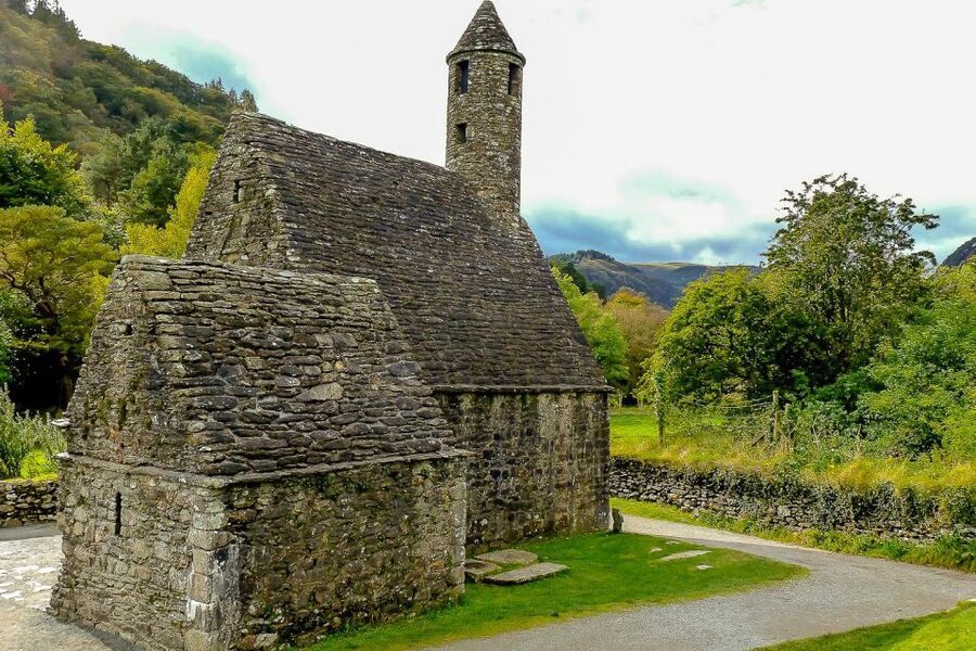 From Dublin: Glendalough & Wicklow Mountains Morning Tour - Practical tips: shoes, staying on time, and bathroom reality