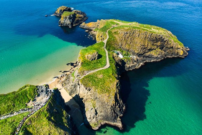 Giant's Causeway Custom Tailored Award Winning Private Tour. - Belfast murals and Troubles context, if you start there