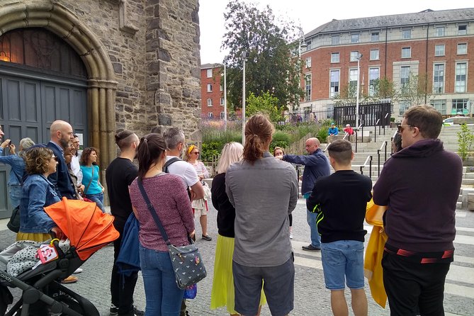 In Our Shoes Dublin Walking Tour - Stop in The Liberties: stories, landmarks, and back lanes that matter