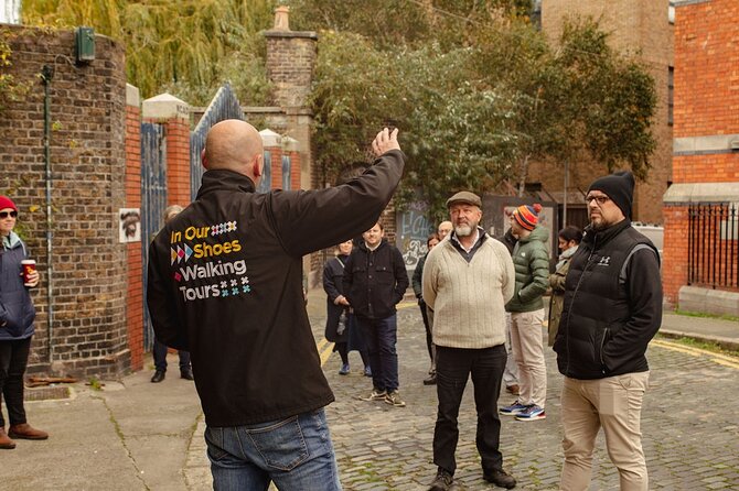 In Our Shoes Dublin Walking Tour - Family-friendly Dublin: kids 16 and under join for free