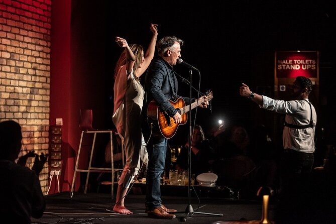 Laughter Lounge Ticket - Ireland's Biggest Comedy Club - The free craft beer or wine: when to arrive and what to expect
