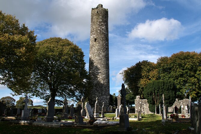 Newgrange & Boyne Valley Private Tour: Travel Through 5,000 Years - Price and value: what $1,021.30 per group gets you
