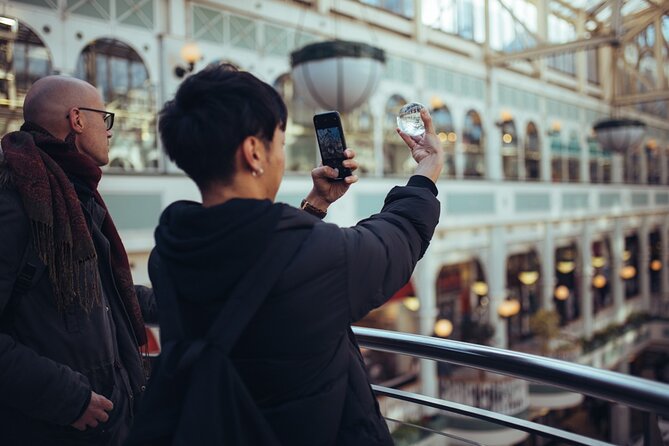 PicTours Dublin - Stop 3: Grafton Street for street photography and Instagram lighting
