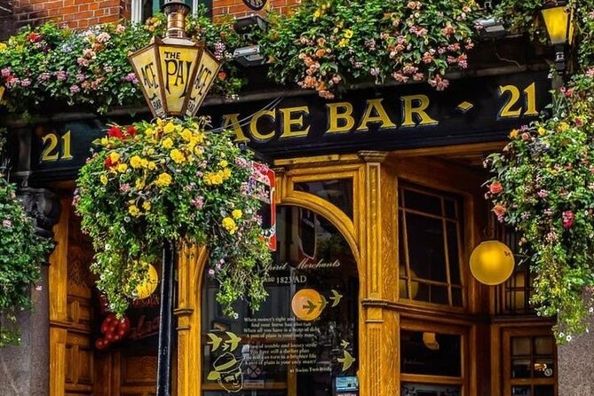 Premium Irish Whiskey Tasting Hosted by Local Dublin Expert - Six pours that work like a whiskey crash course