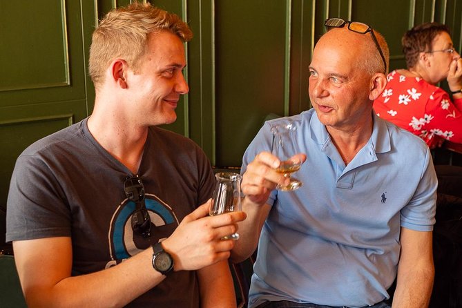 Premium Whiskey and Food Tasting in Dublin - Dingle Whiskey Bar: Cozy First Tastings and the Right Atmosphere