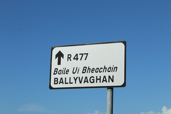 Private 3 Day West of Ireland and Cliffs of Moher Luxury Car Tour - Bunratty Castle and the ride back to Dublin