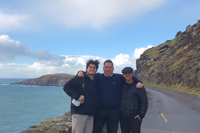 Private Chauffeur Service From Dublin Airport to Killarney - The Name-Card Meet-and-Greet (and why it’s worth it)