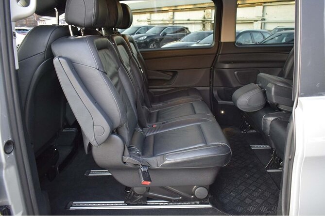 Private Dublin Airport Transfer to & from Belfast City - Luxury MPV from Dublin or Belfast: Mercedes and Ford Tourneo comfort