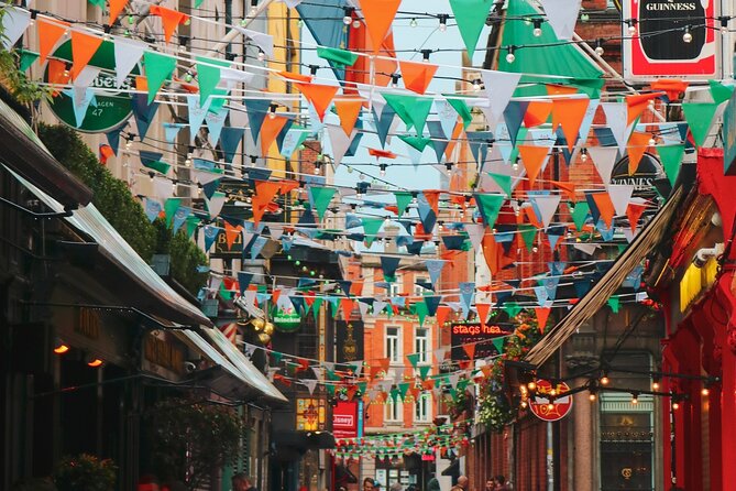 Private Dublin Day Tour - Guinness Storehouse: History, Brewing, and a Dublin Skyline Moment