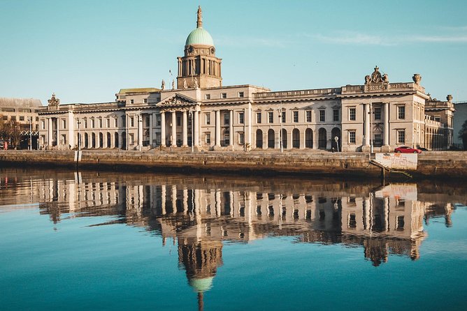 Private Dublin Departure Transfer - Hotel / Accommodation to Airport - Vehicle size and luggage fit: the one consideration to plan around