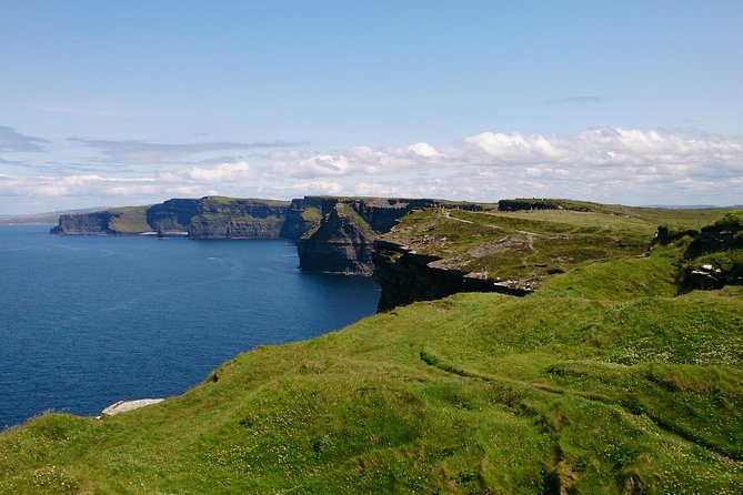 Private tour to the Cliffs of Moher guided in Spanish - Key Takeaways