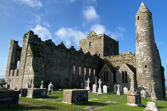 Rock of Cashel Cahir Castle Private Day Tour from Dublin w/picnic - Stop 2: Cahir Castle, the Suir River walk, and Movie Garden views