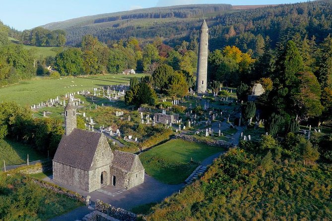 Shore Excursion from Dublin: Including Dublin highlights and Glendalough - Grafton Street Shopping and Where Lunch Fits In