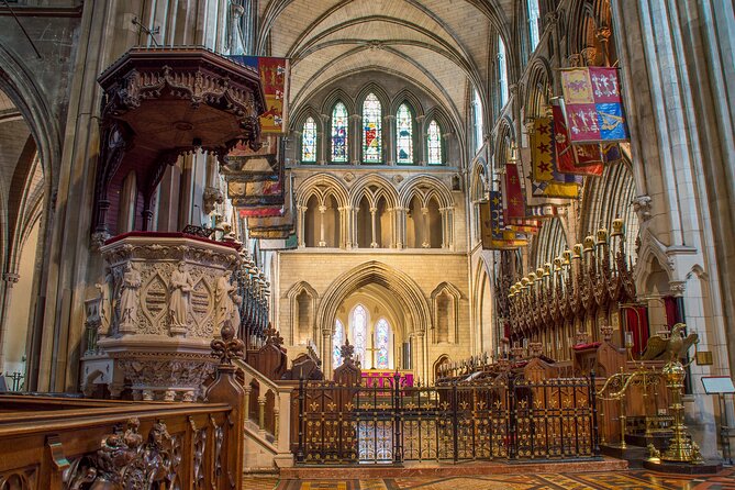 Skip-the-line Book of Kells and Dublin Old Town Private Tour - The guide matters more than you think