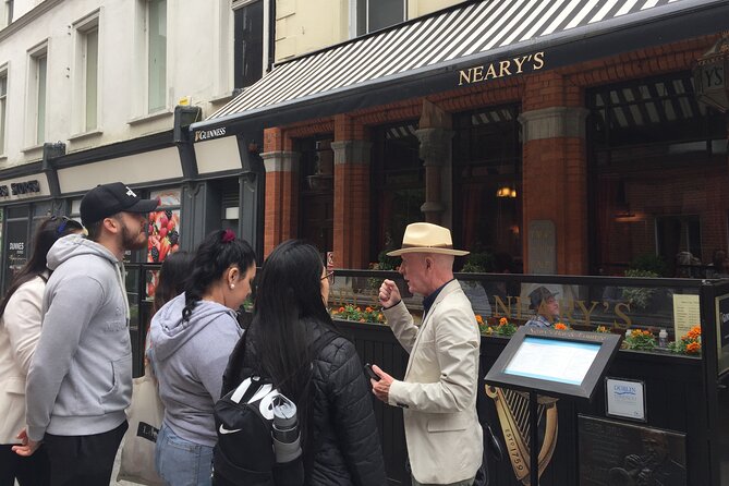 Small Group-Dublin Walking Tours - Temple Bar to Ha’penny Bridge: nightlife energy with city fundamentals