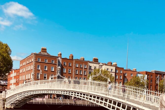 Small Group-Dublin Walking Tours - Trinity College Dublin: a courtyard view and the Parliament House glimpse
