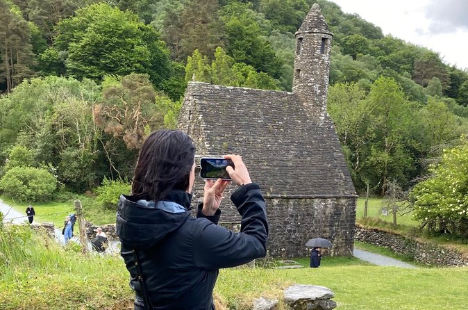 Taste of Wicklow: Irish Food, History & Nature Private Day Tour - Laragh lunch in a country pub: choose your meal, learn the story behind it