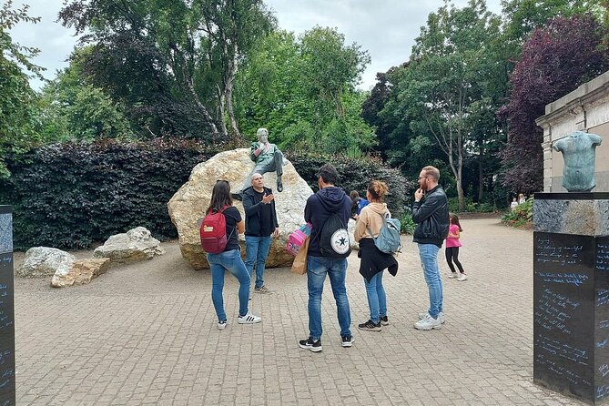 The Dublin Private Walking Tour - Temple Bar start: a smart kickoff point for Dublin days