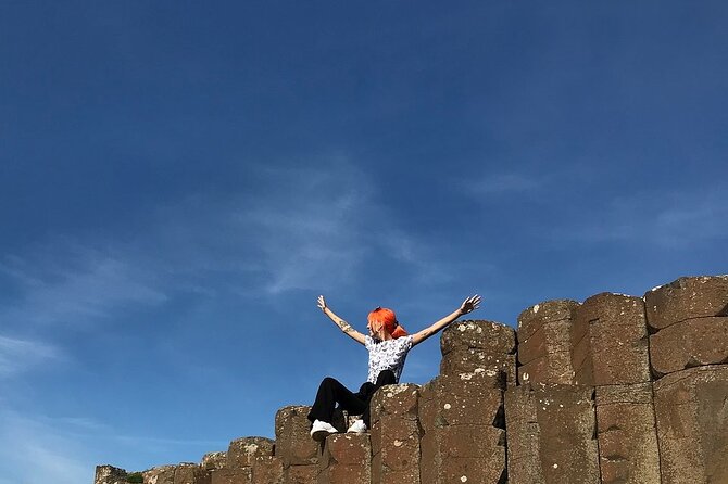The Giant's Causeway, Dunluce Castel and Belfast - Spanish guide - What I’d Pack and How to Make the Most of the Day