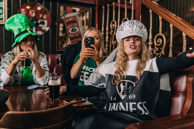 The Irish Dance Party in Dublin - Learning Irish group dances: what you’ll actually do