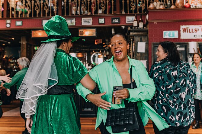 The Irish Dance Party in Dublin - Food and drinks: plan your timing so you enjoy the whole session