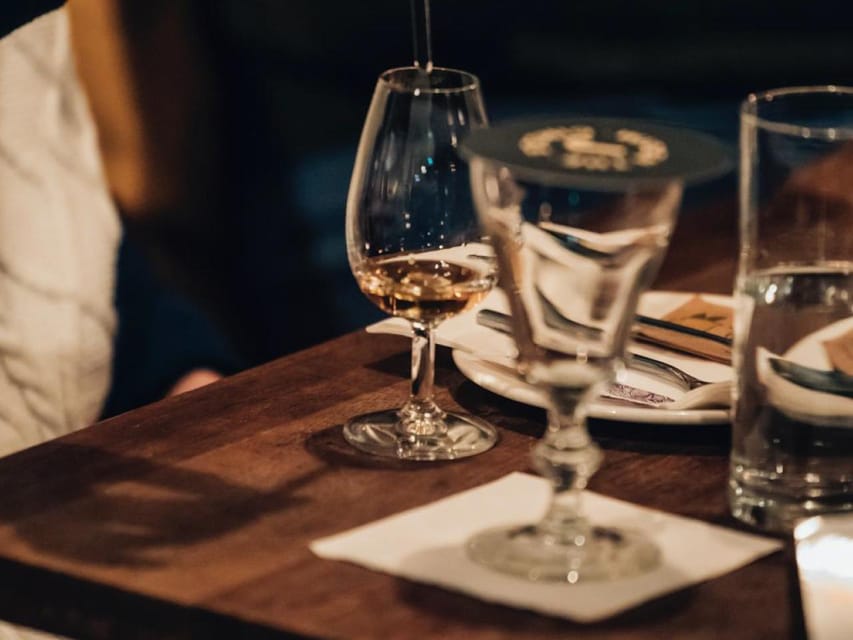 The Whiskey Trail - Stop 7: Third tasting (45 minutes) to wrap the story