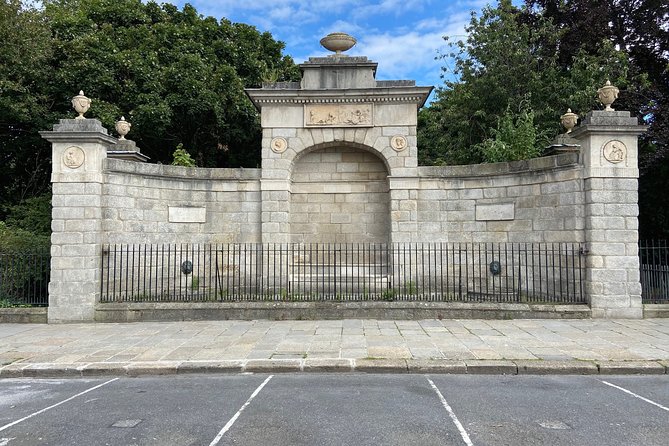 Turtle Bunbury's Dublin: A Self-Guided Audio Tour from a Celebrated Author - Department of the Taoiseach, National Museum, and Leinster House