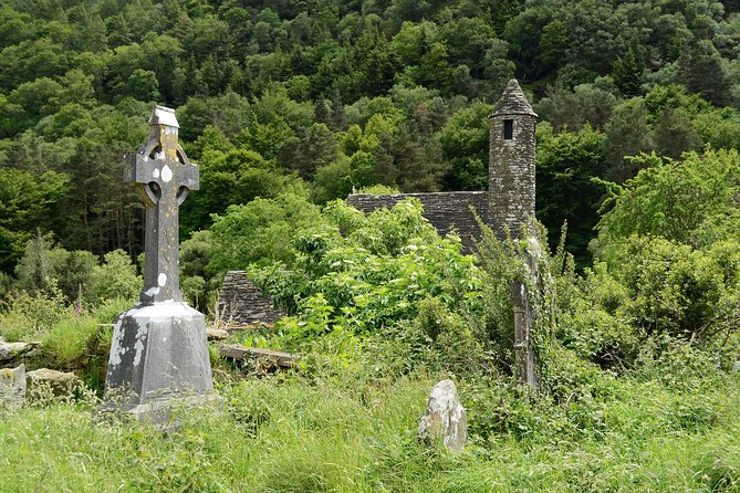 Wicklow tour of Glendalough - PS I Love You Bridge: A Movie-Site Stop With Real-Time Views